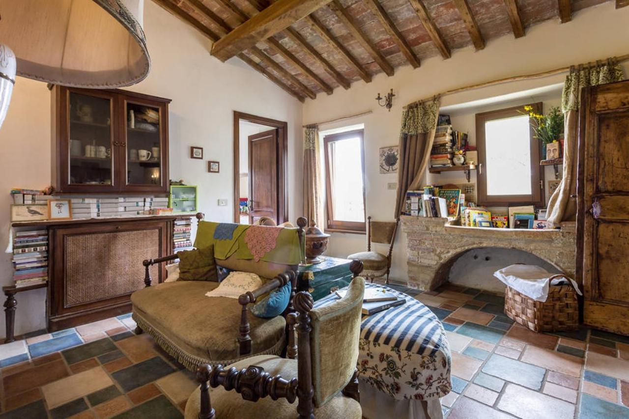 Agriturismo Il Poggio Degli Scoiattoli Perugia Buitenkant foto