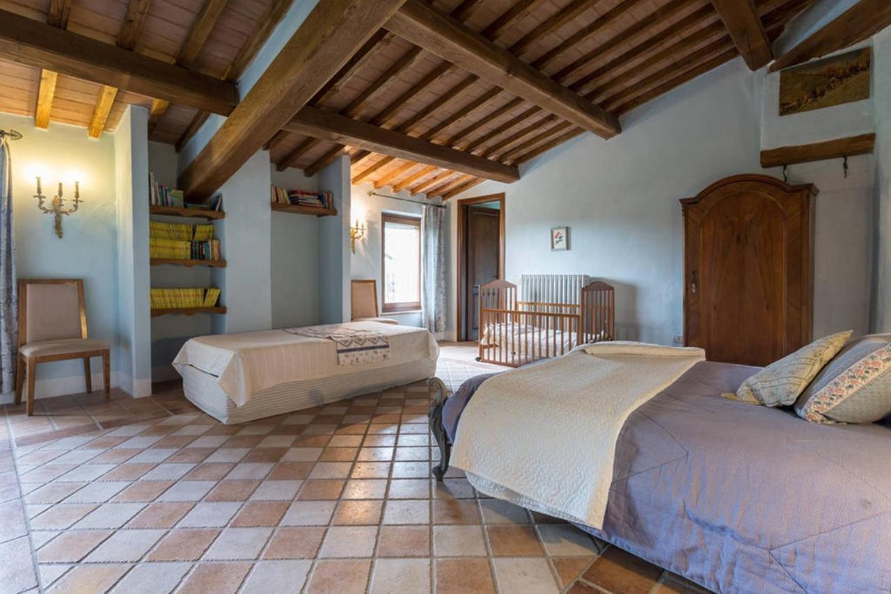 Agriturismo Il Poggio Degli Scoiattoli Perugia Buitenkant foto